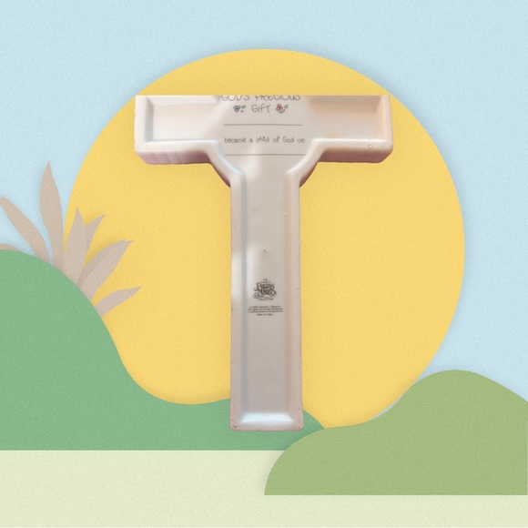 Precious Moments Cross - Picture 5 of 7